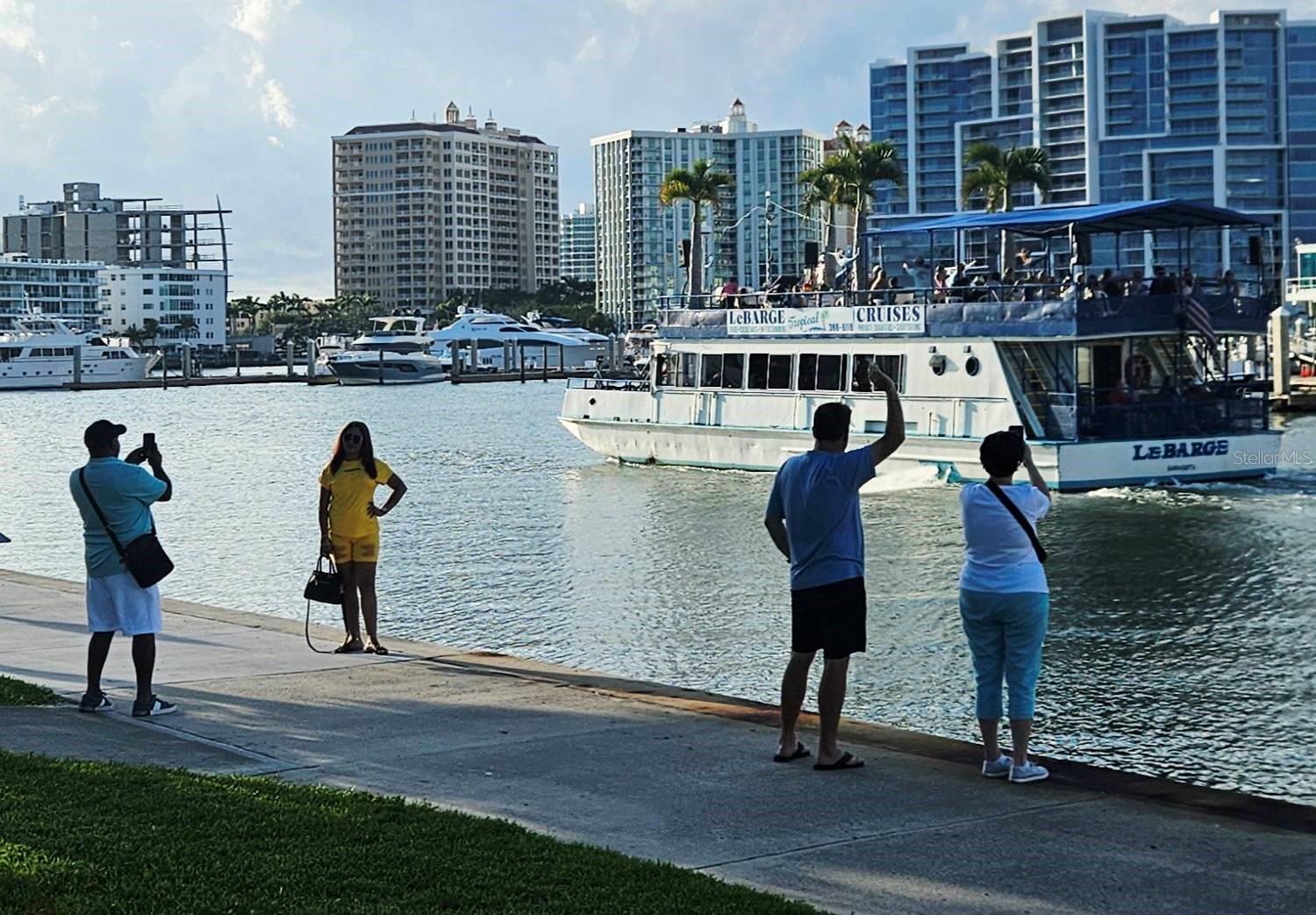 Image 33 of 39 For 850 Tamiami Trail 704