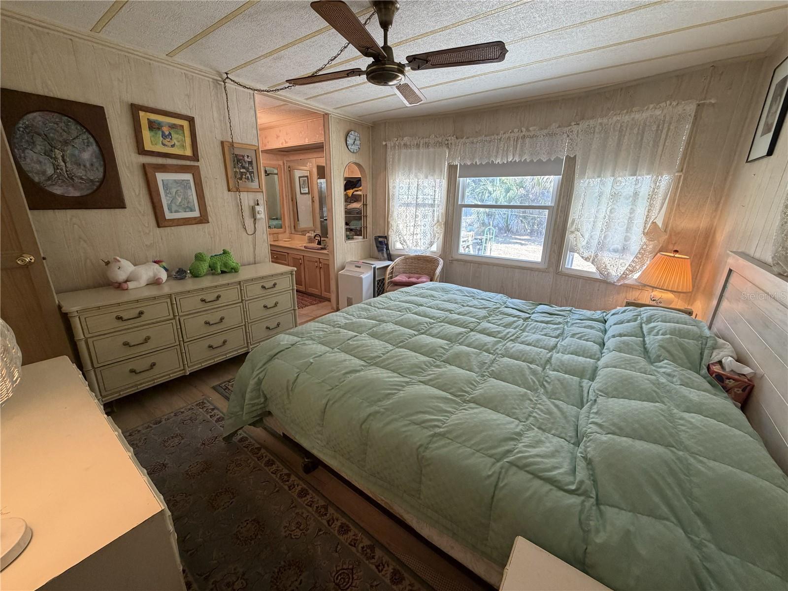 Image 31 of 82 For 5136 Hidden Springs Avenue