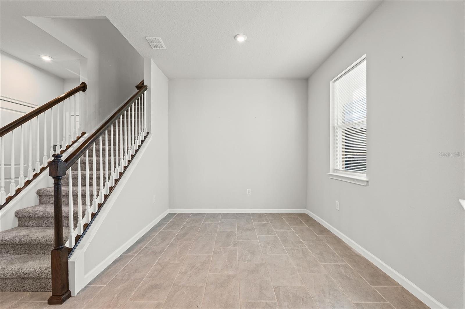 Image 17 of 66 For 11815 Sky Acres Terrace