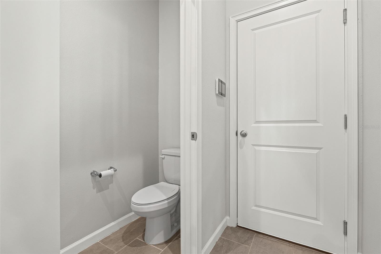 Image 24 of 66 For 11815 Sky Acres Terrace