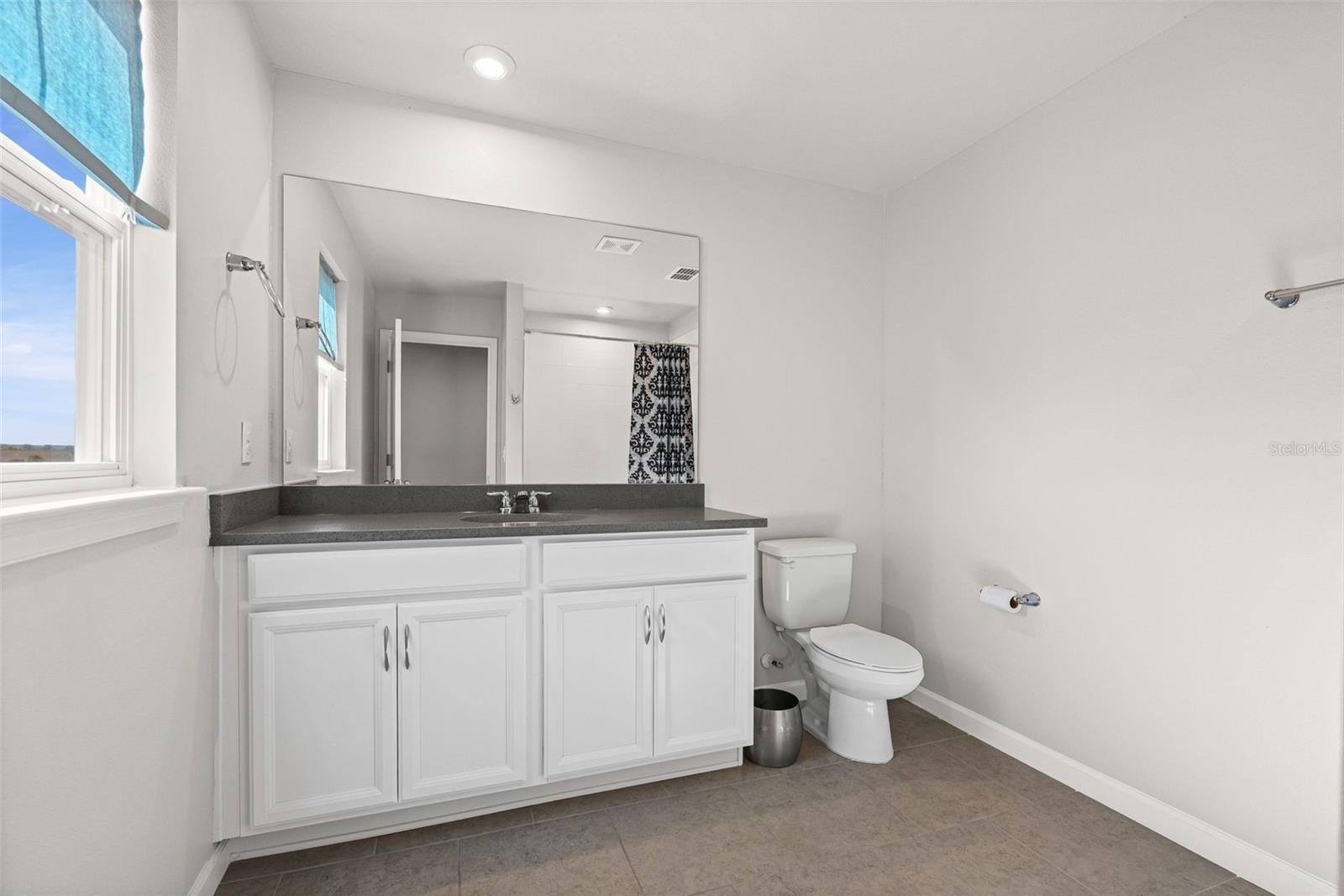 Image 32 of 66 For 11815 Sky Acres Terrace