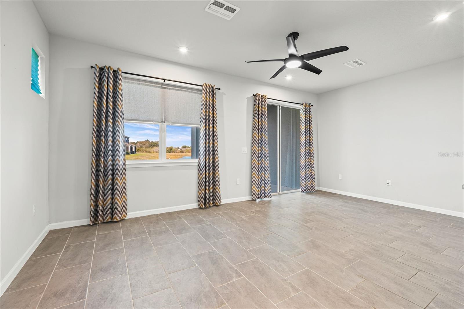 Image 9 of 66 For 11815 Sky Acres Terrace