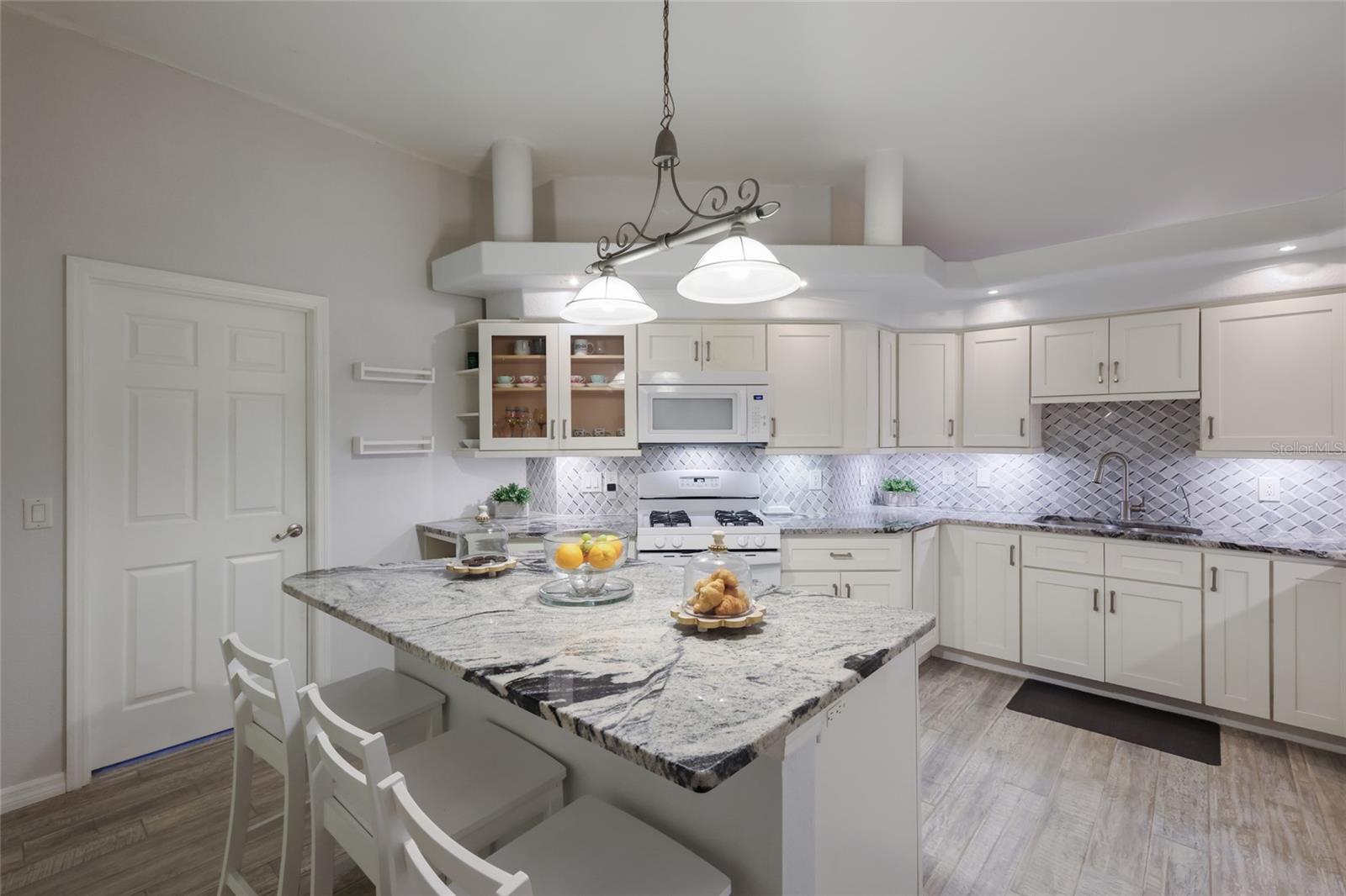 Image 11 of 63 For 4603 4th Avenue E