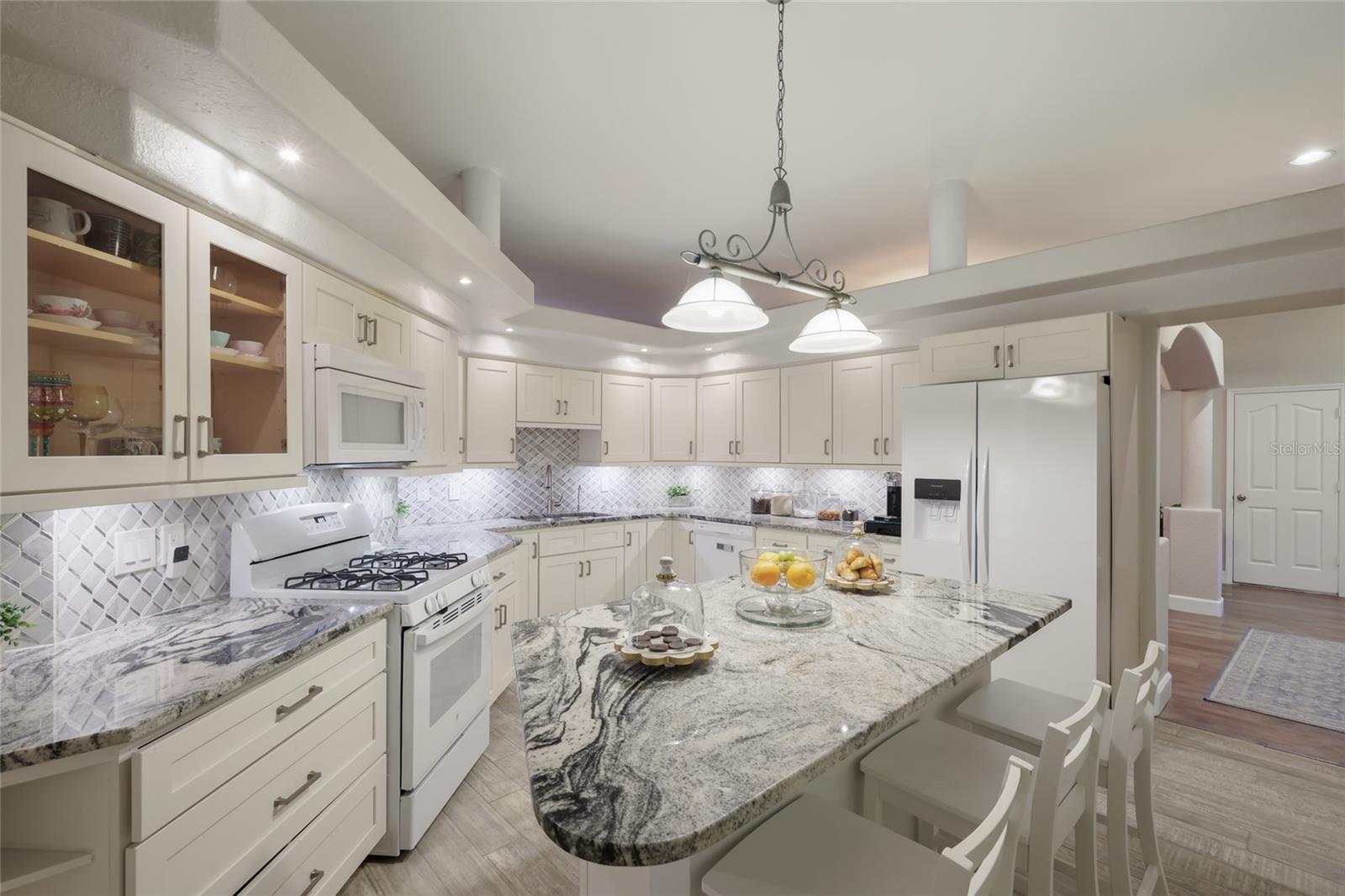 Image 12 of 63 For 4603 4th Avenue E