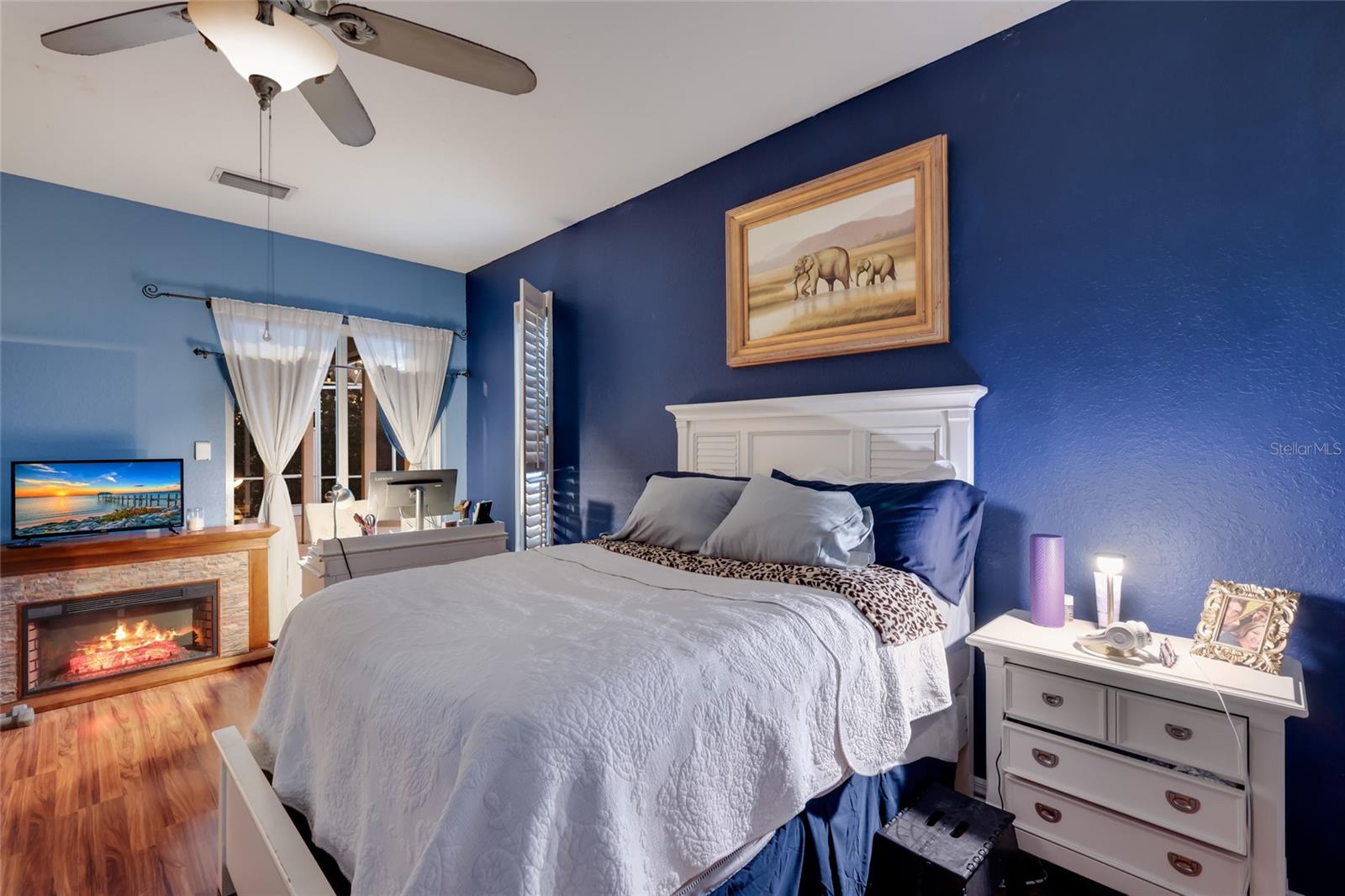 Image 16 of 63 For 4603 4th Avenue E