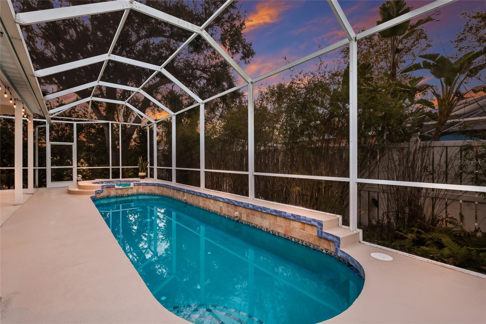 Image 18 of 63 For 4603 4th Avenue E