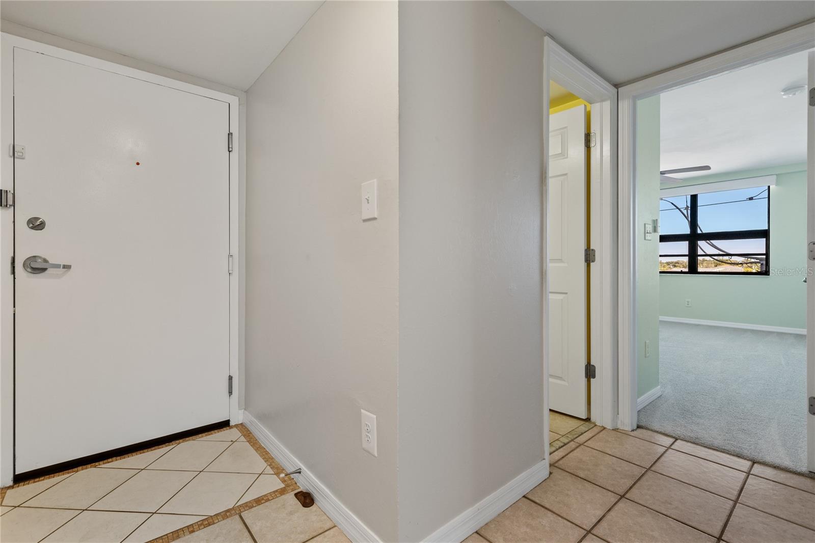 Image 12 of 50 For 4803 Sunset Court 304