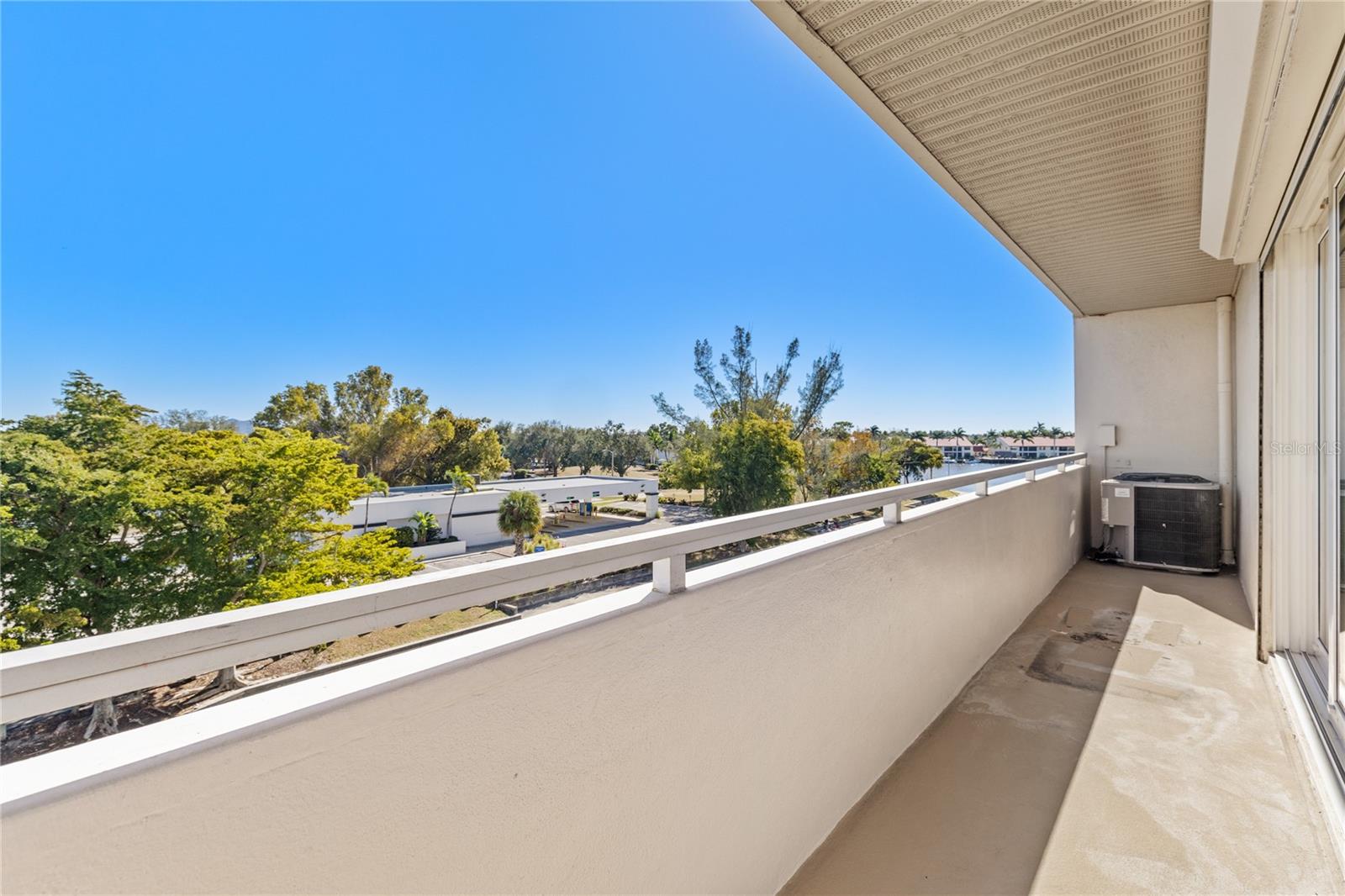 Image 24 of 50 For 4803 Sunset Court 304