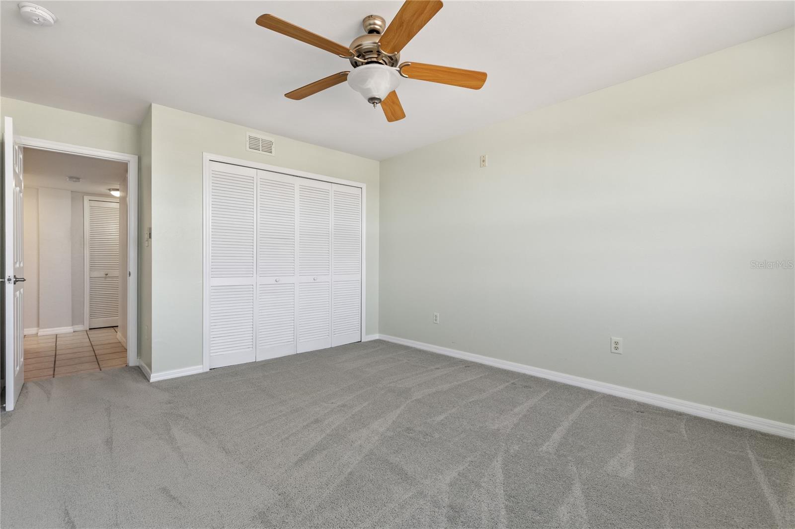 Image 30 of 50 For 4803 Sunset Court 304