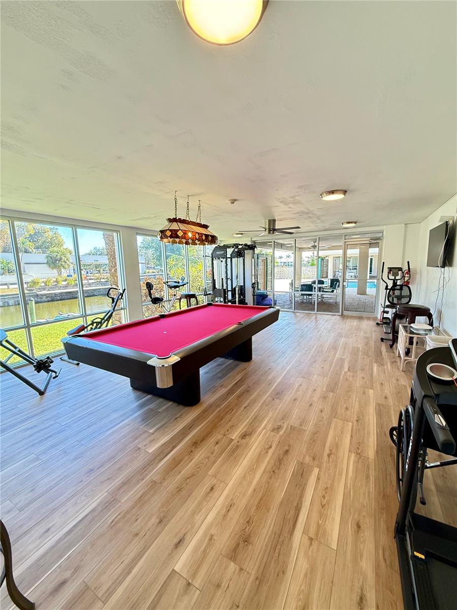 Image 37 of 50 For 4803 Sunset Court 304