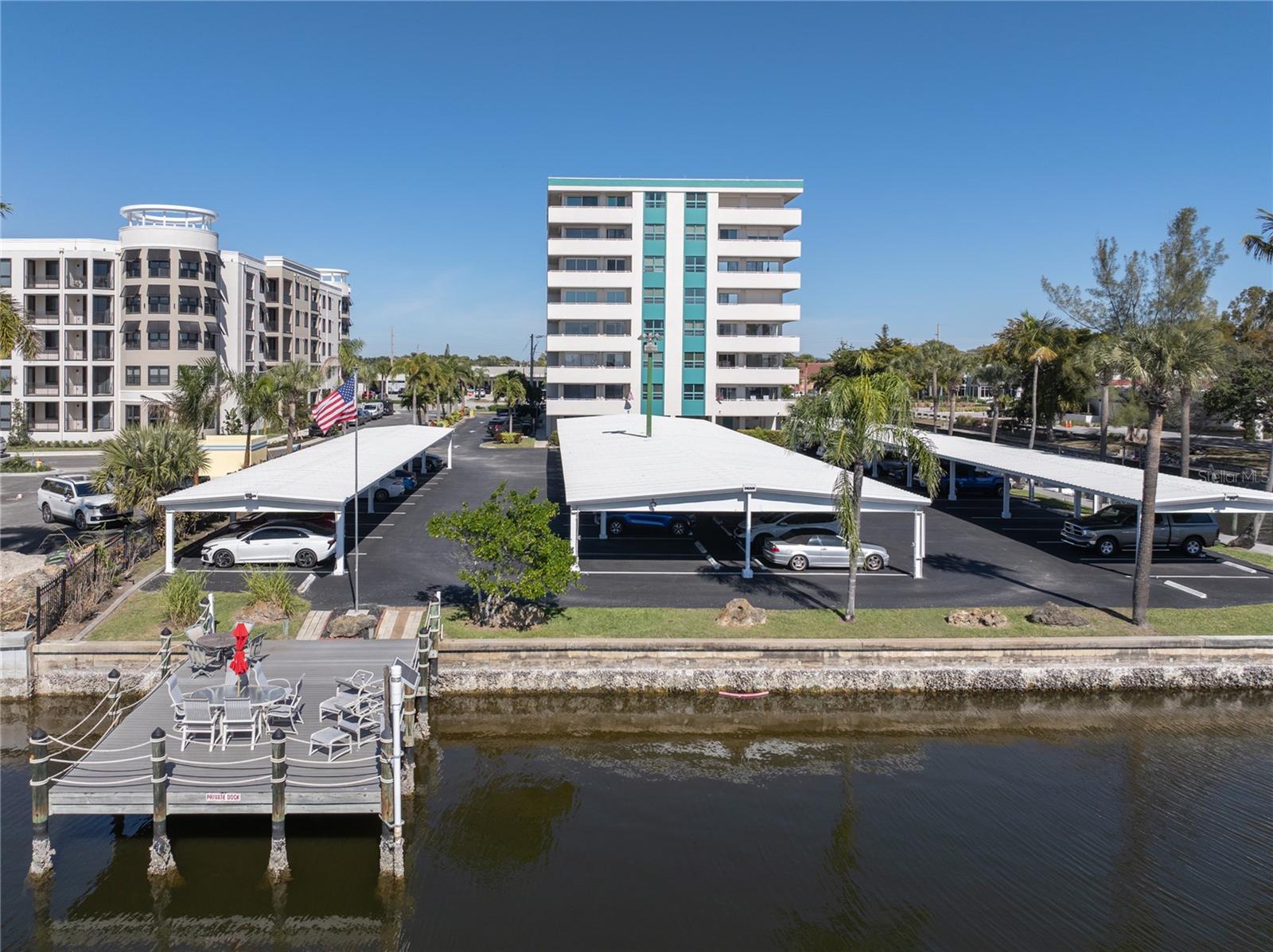 Image 43 of 50 For 4803 Sunset Court 304