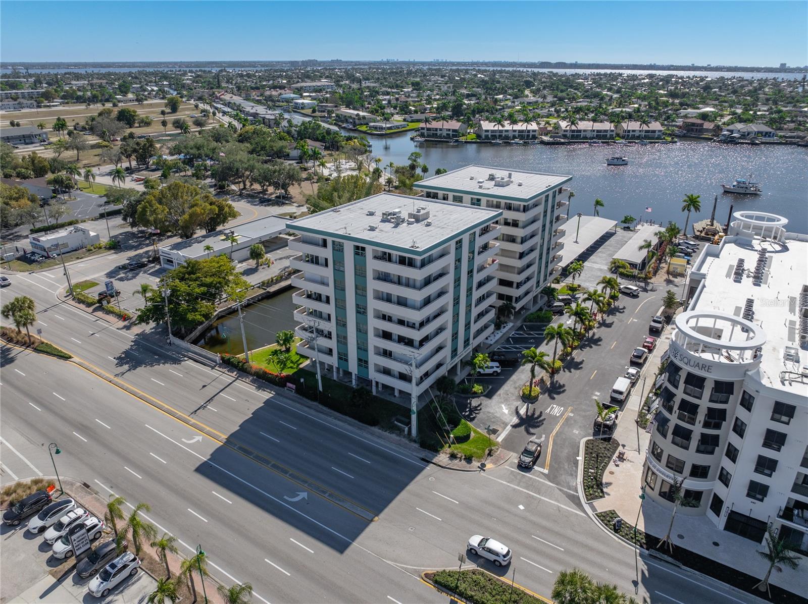 Image 47 of 50 For 4803 Sunset Court 304