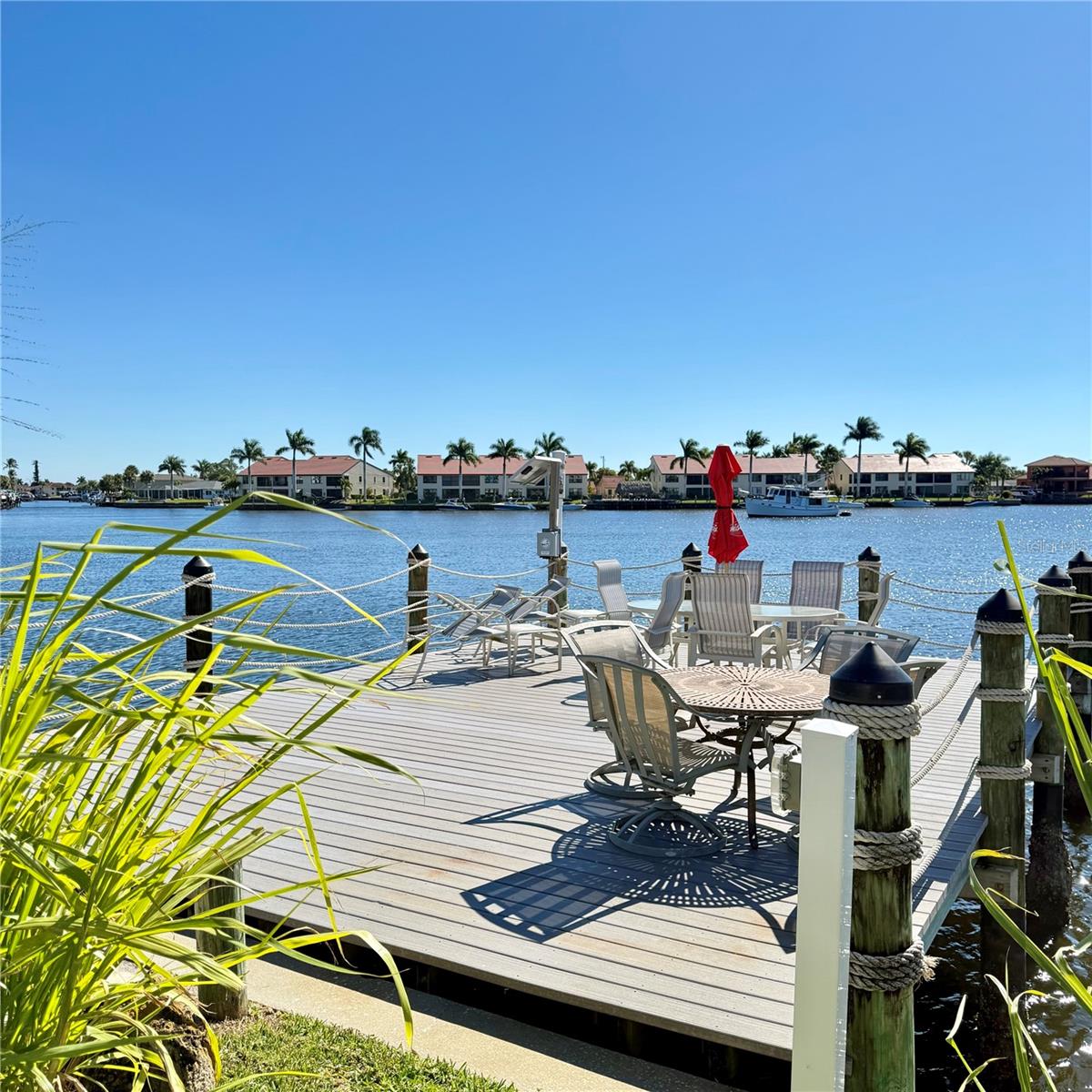 Image 5 of 50 For 4803 Sunset Court 304