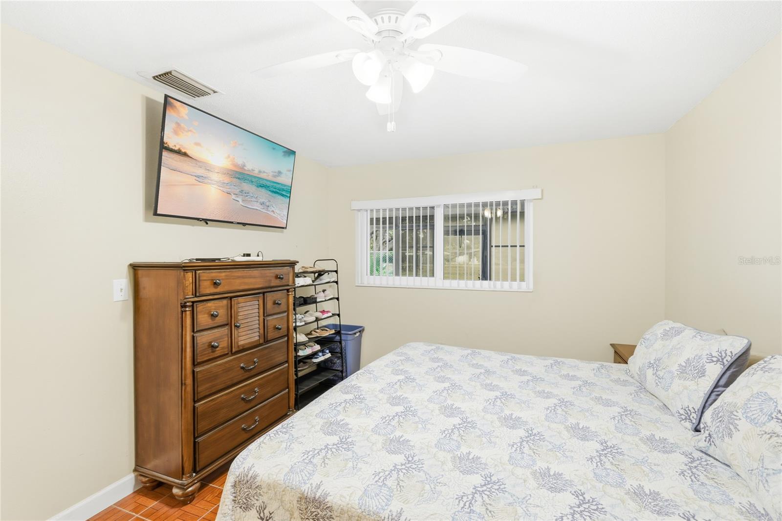 Image 12 of 25 For 6067 Arlene Way 5