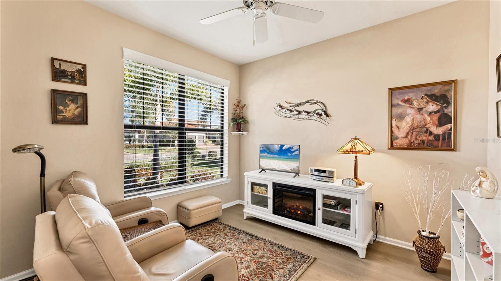 Image 24 of 83 For 16748 Blackwater Terrace