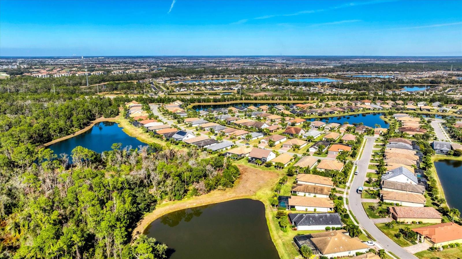 Image 41 of 83 For 16748 Blackwater Terrace