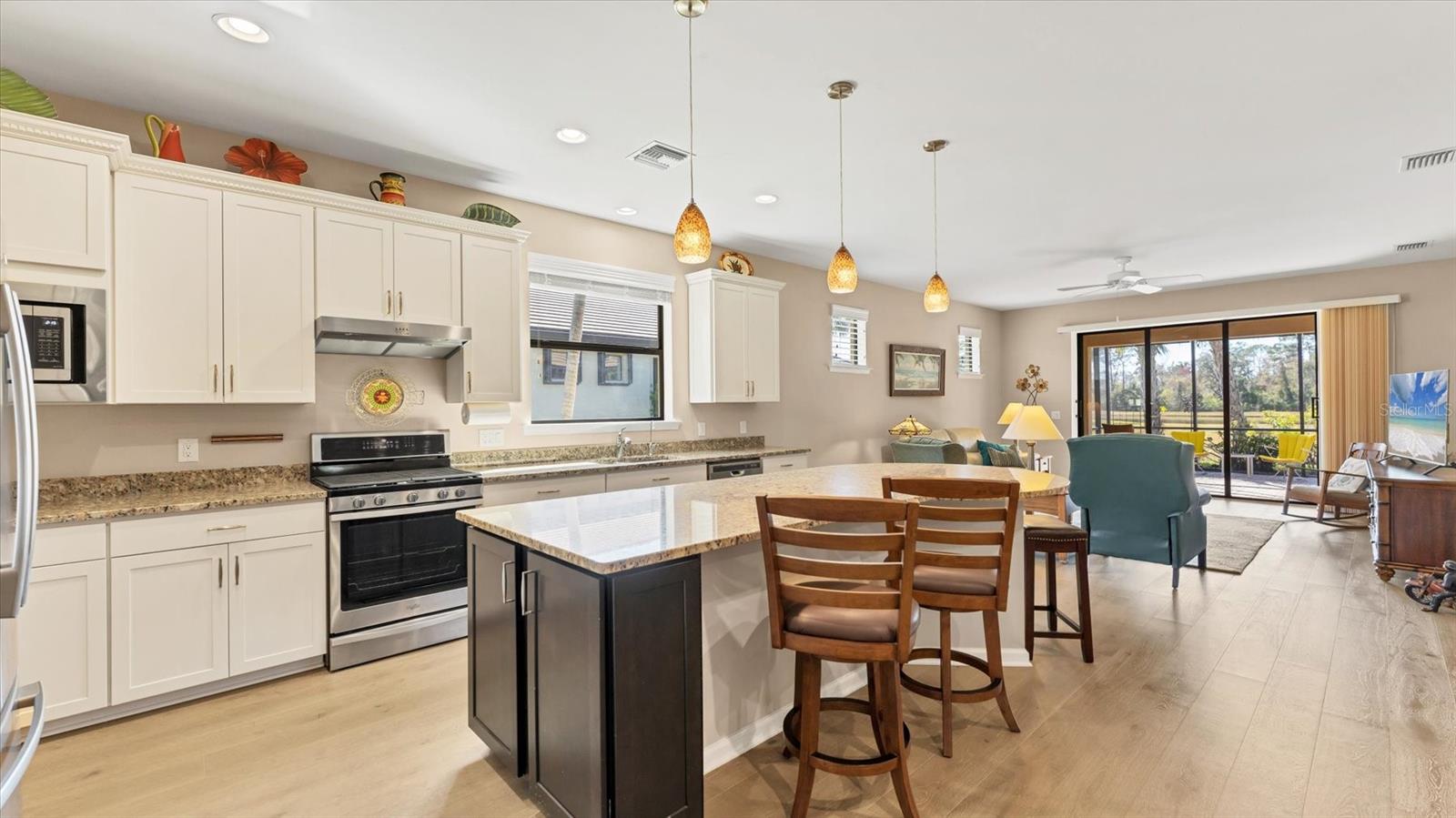 Image 7 of 83 For 16748 Blackwater Terrace