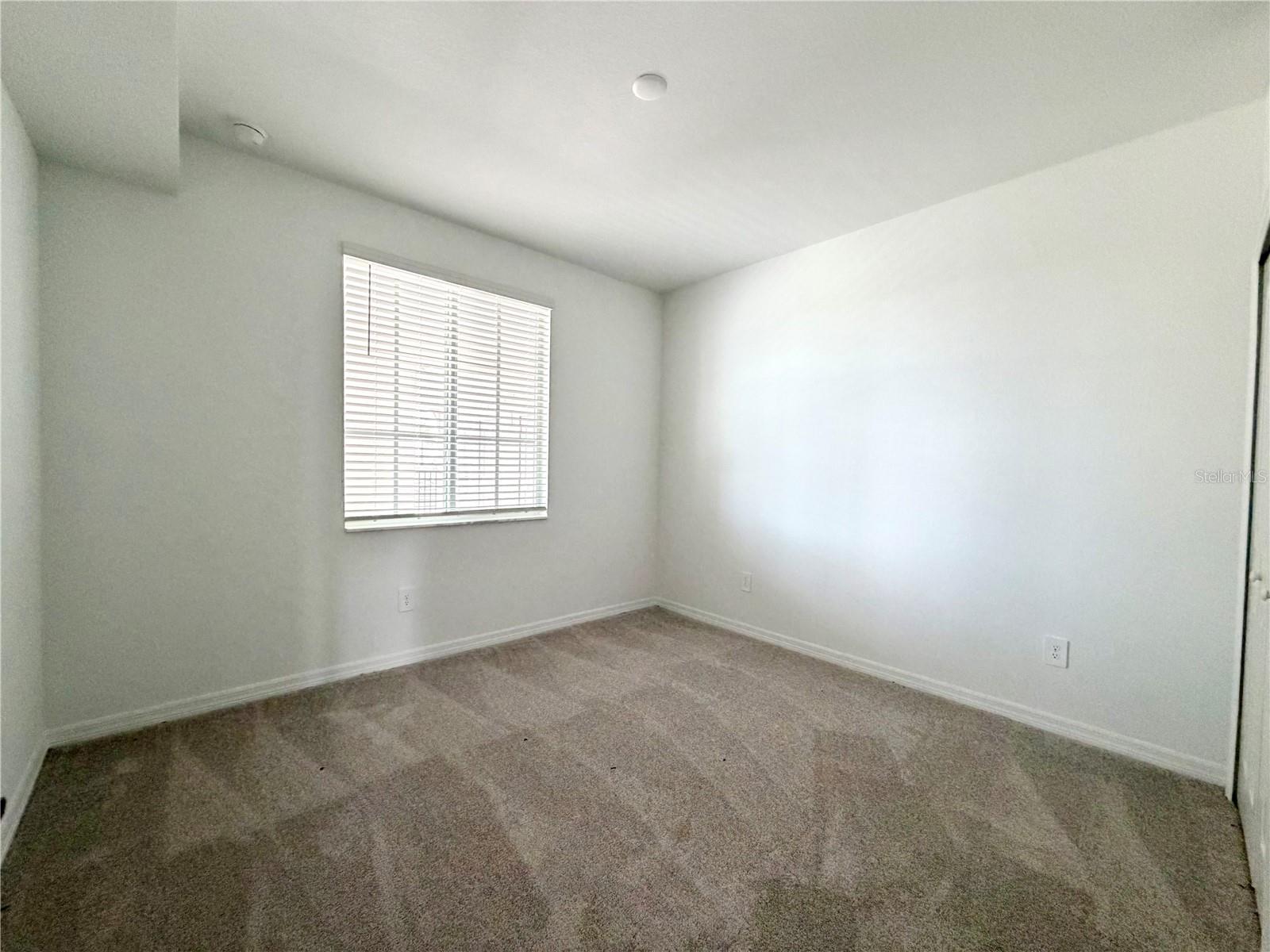 Image 9 of 11 For 12320 Wellen Golf Street 205