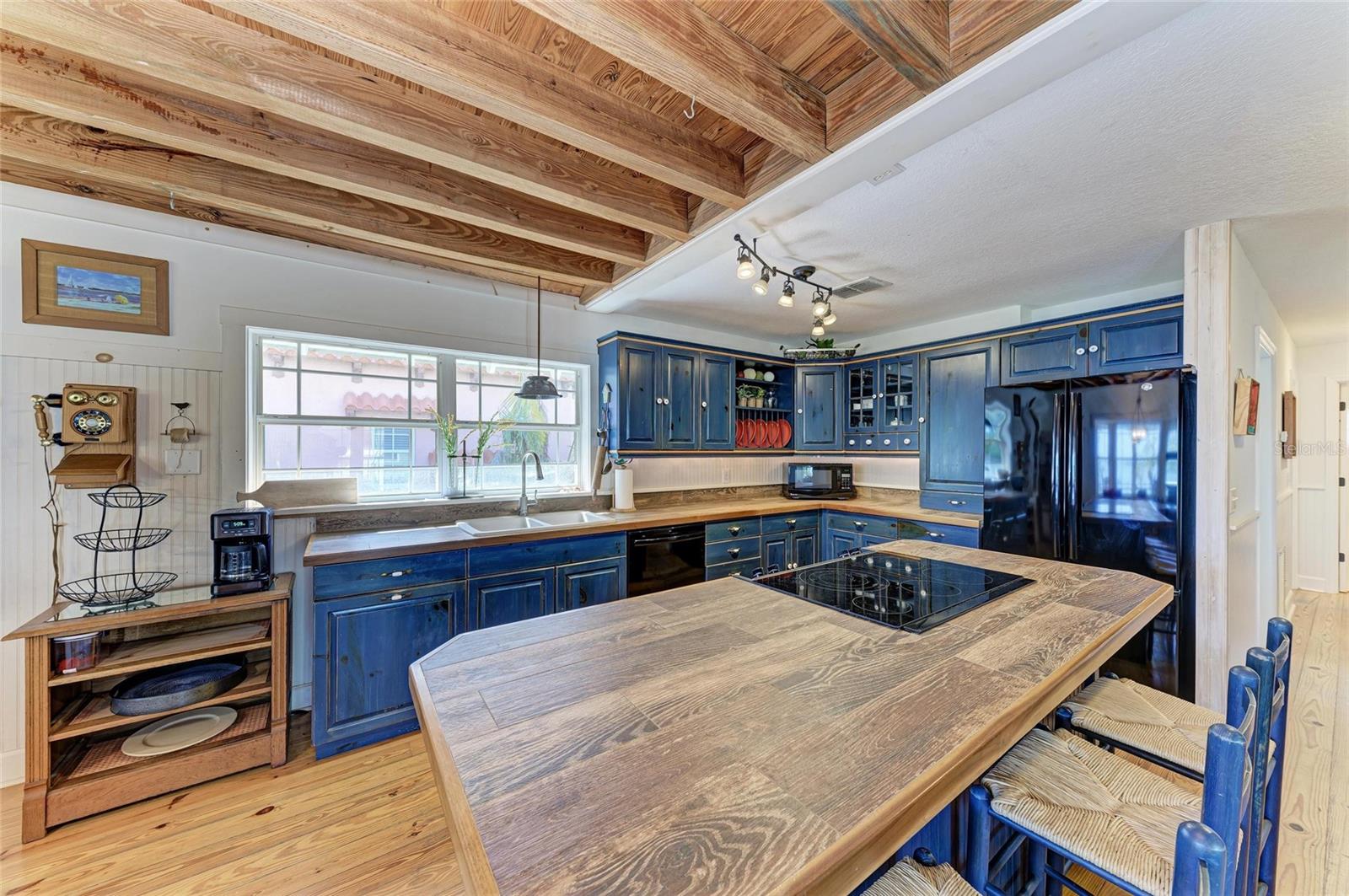 Image 5 of 39 For 2308 Canasta Drive