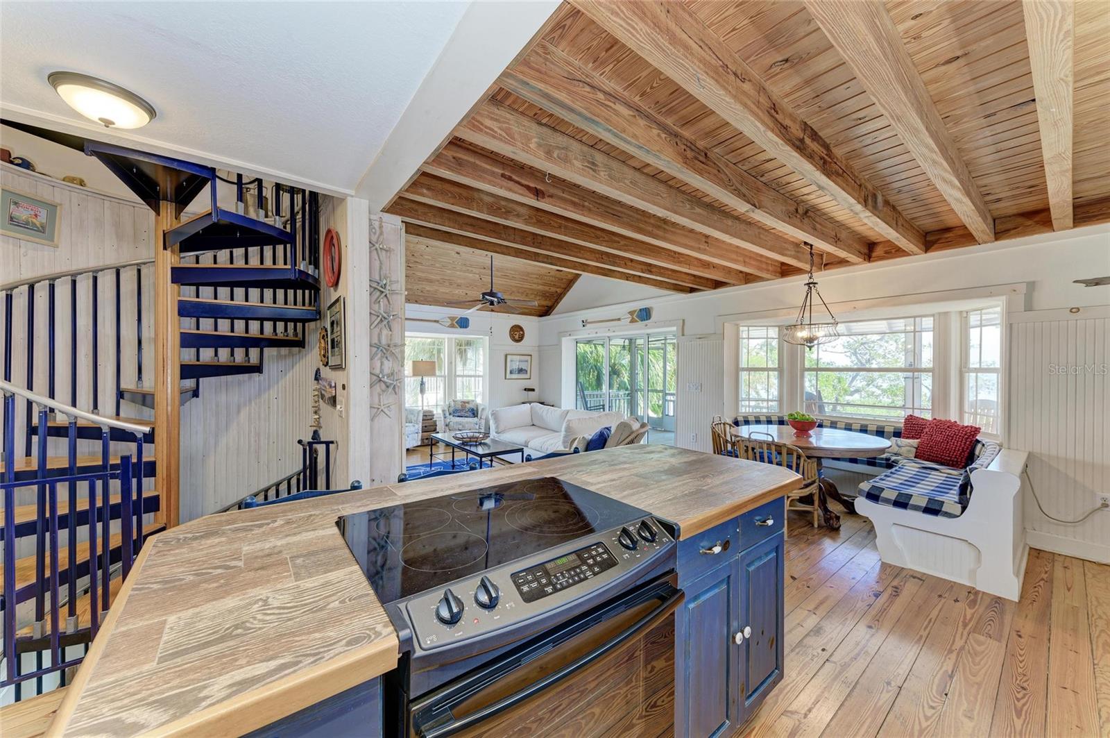 Image 7 of 39 For 2308 Canasta Drive