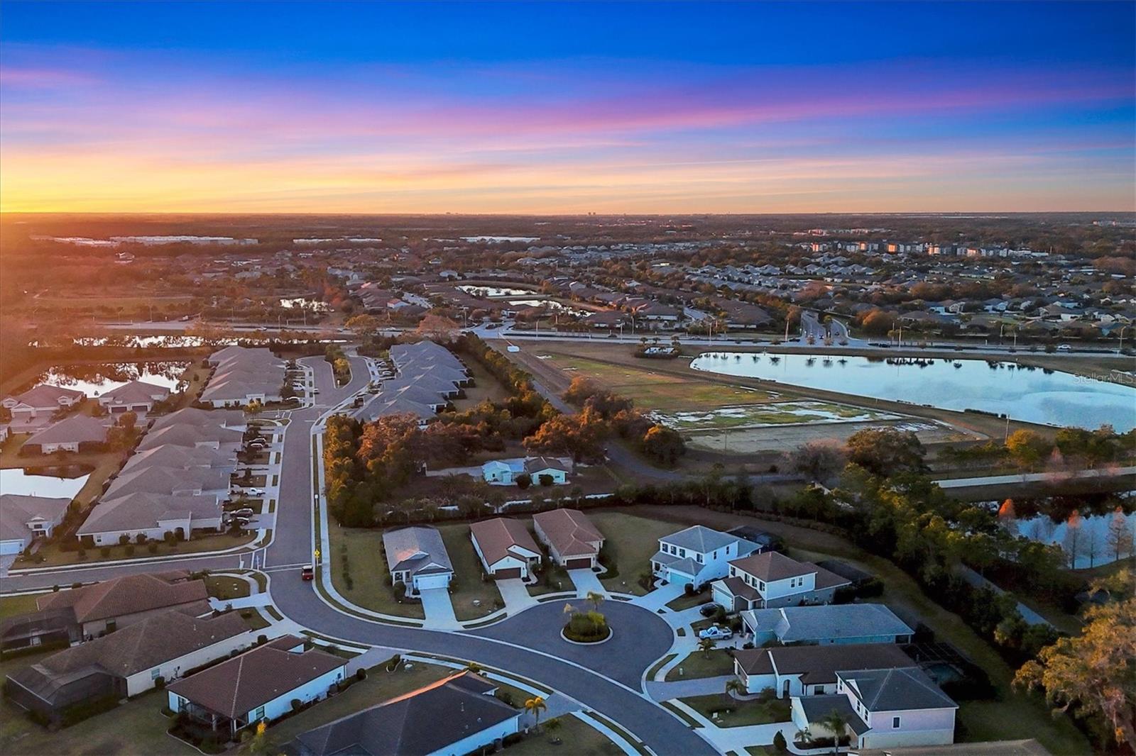 Image 10 of 100 For 12923 Seasong Terrace