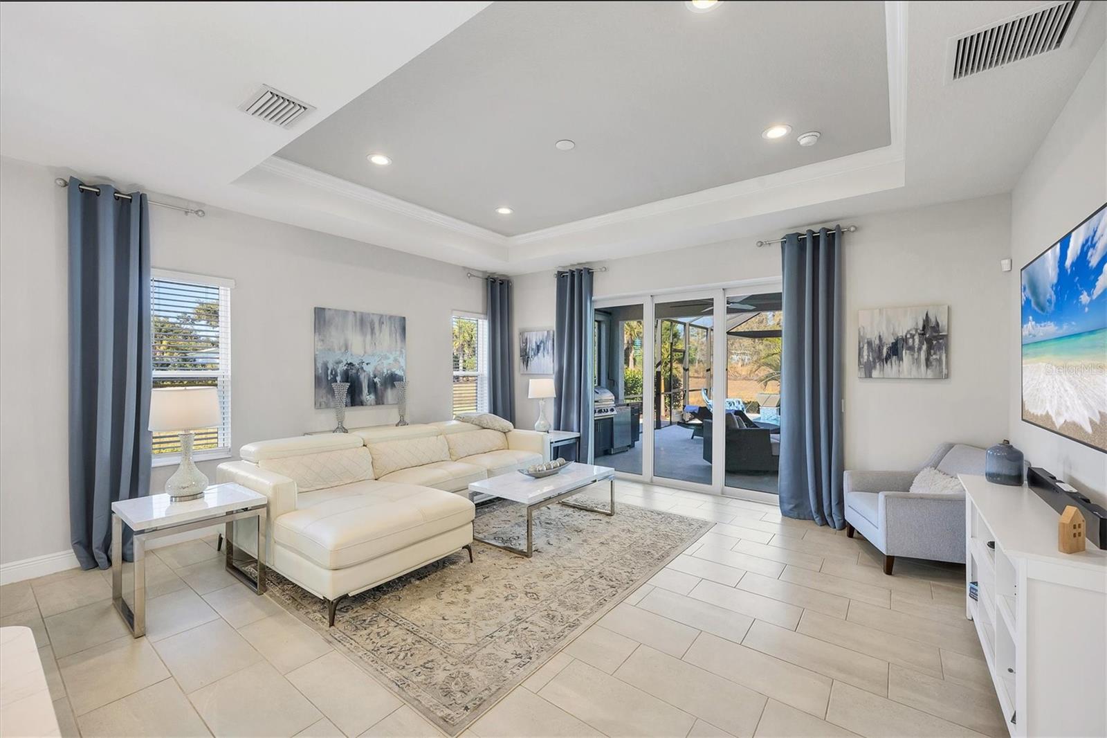 Image 33 of 100 For 12923 Seasong Terrace