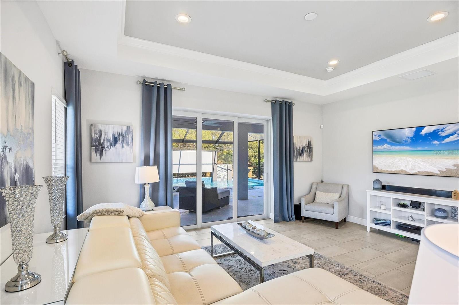 Image 35 of 100 For 12923 Seasong Terrace