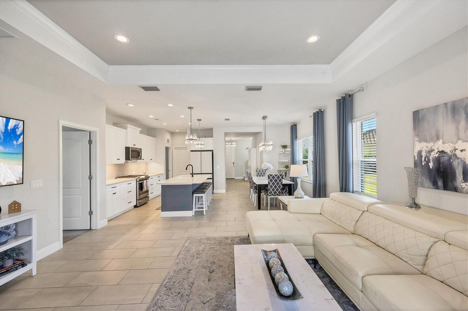 Image 36 of 100 For 12923 Seasong Terrace