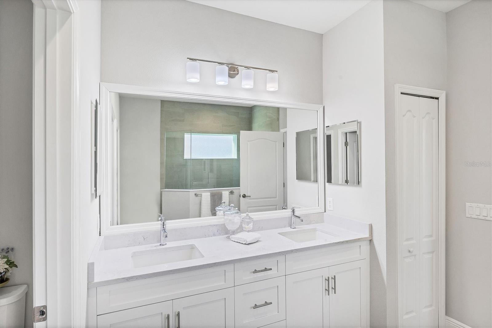 Image 56 of 100 For 12923 Seasong Terrace