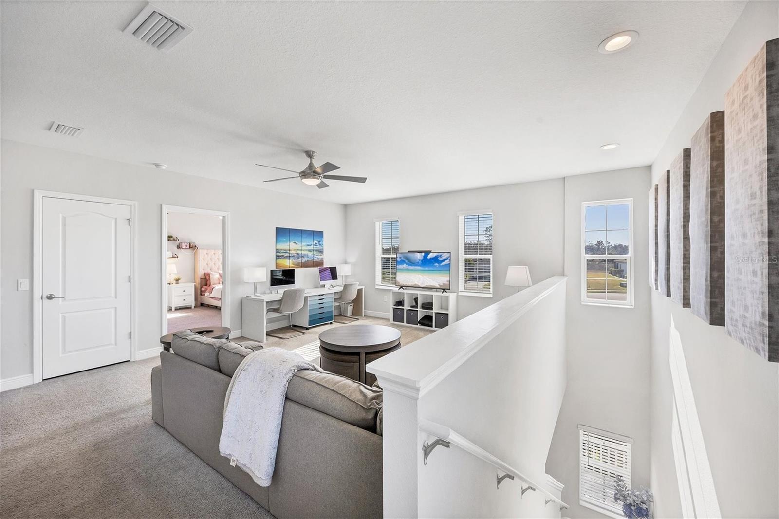 Image 57 of 100 For 12923 Seasong Terrace