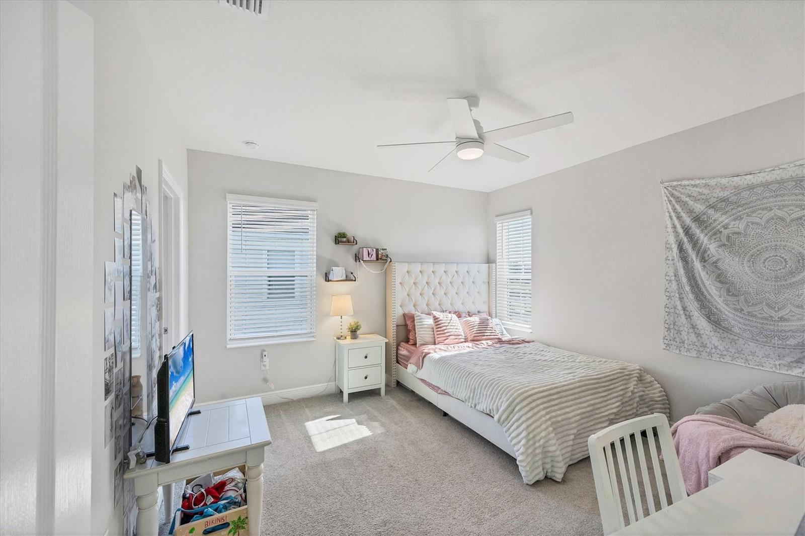 Image 63 of 100 For 12923 Seasong Terrace