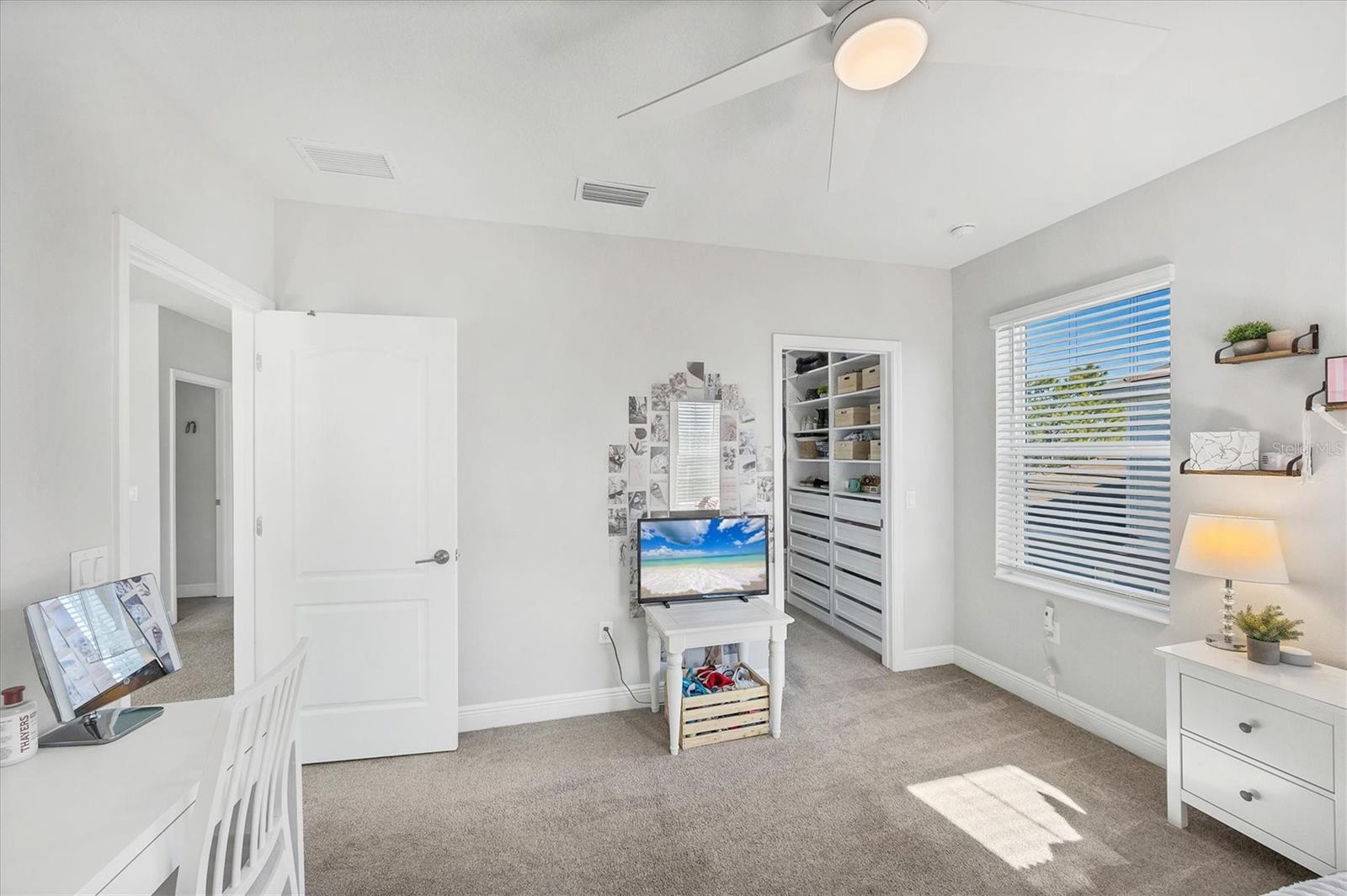 Image 65 of 100 For 12923 Seasong Terrace