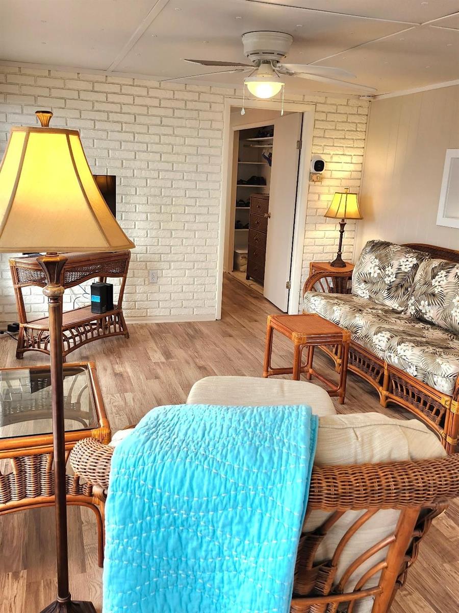 Image 11 of 70 For 6522 Massachusetts Street