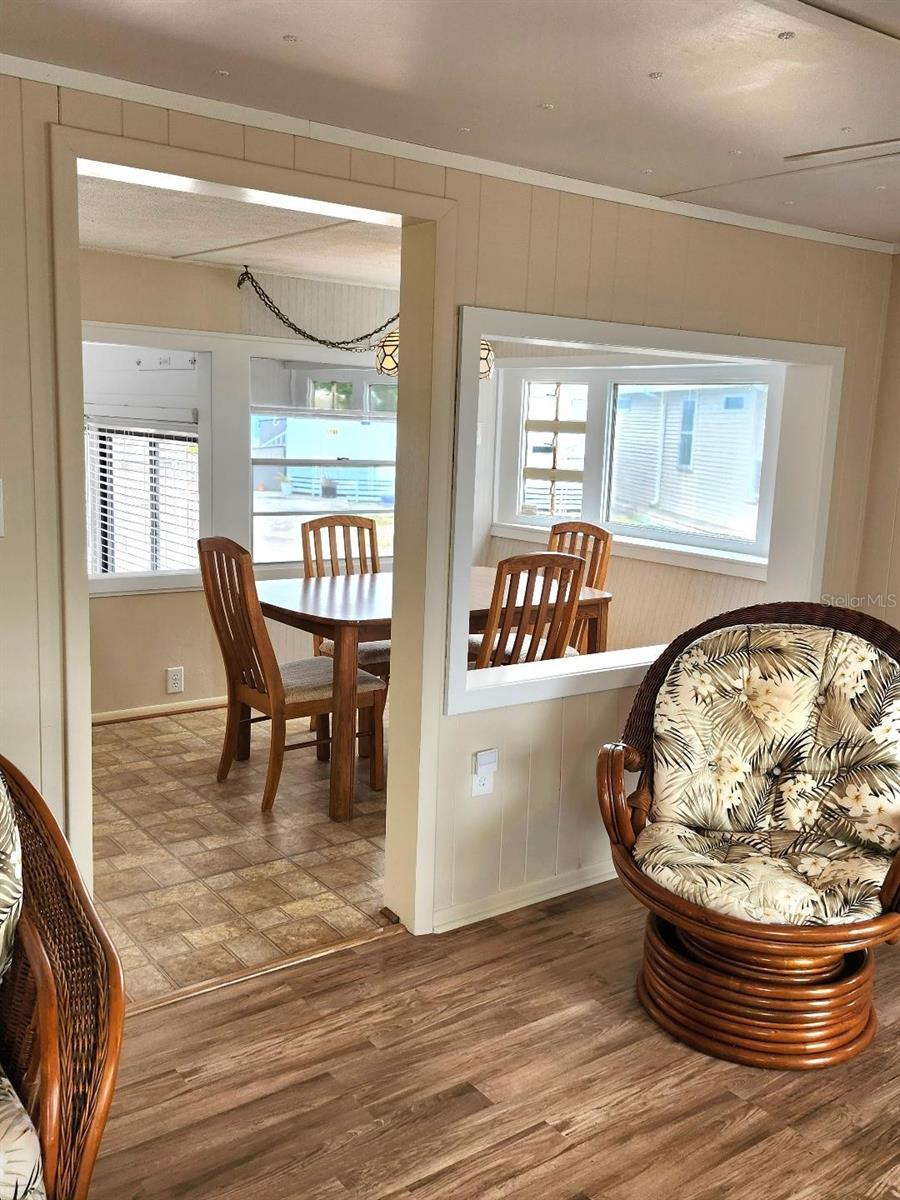 Image 16 of 70 For 6522 Massachusetts Street