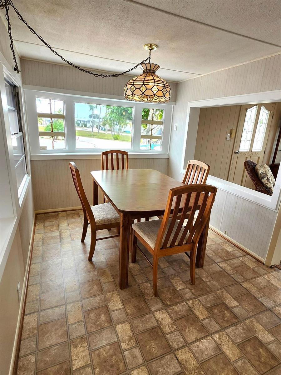 Image 18 of 70 For 6522 Massachusetts Street