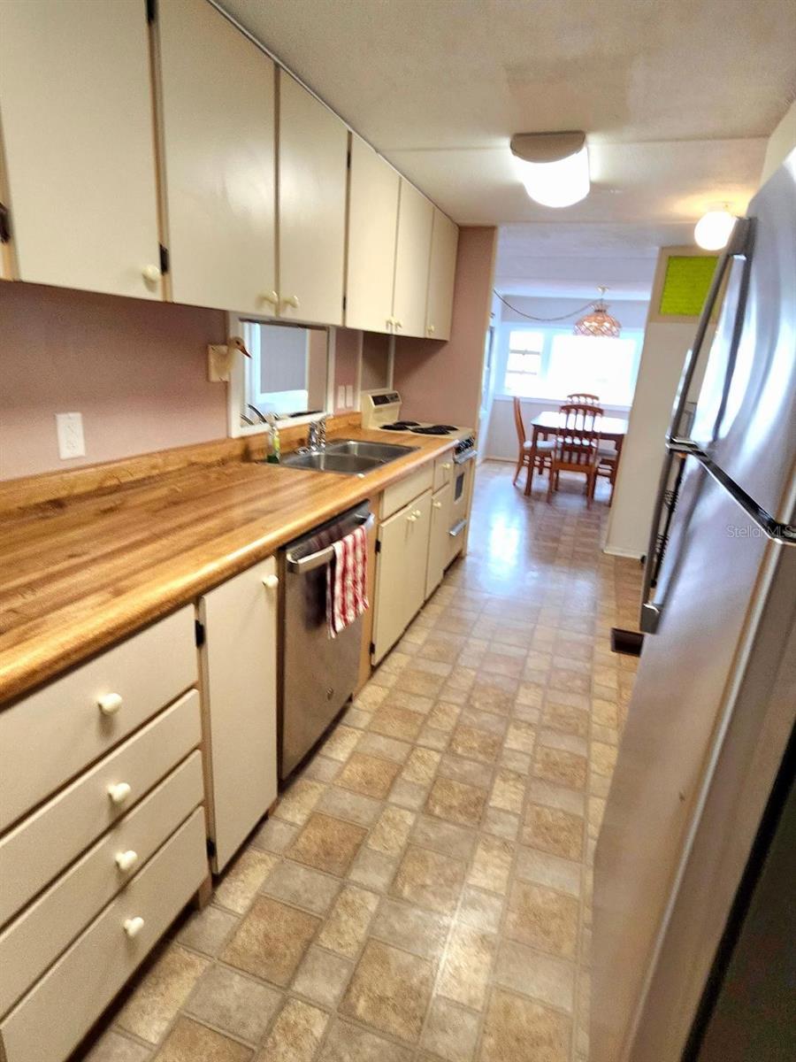 Image 24 of 70 For 6522 Massachusetts Street