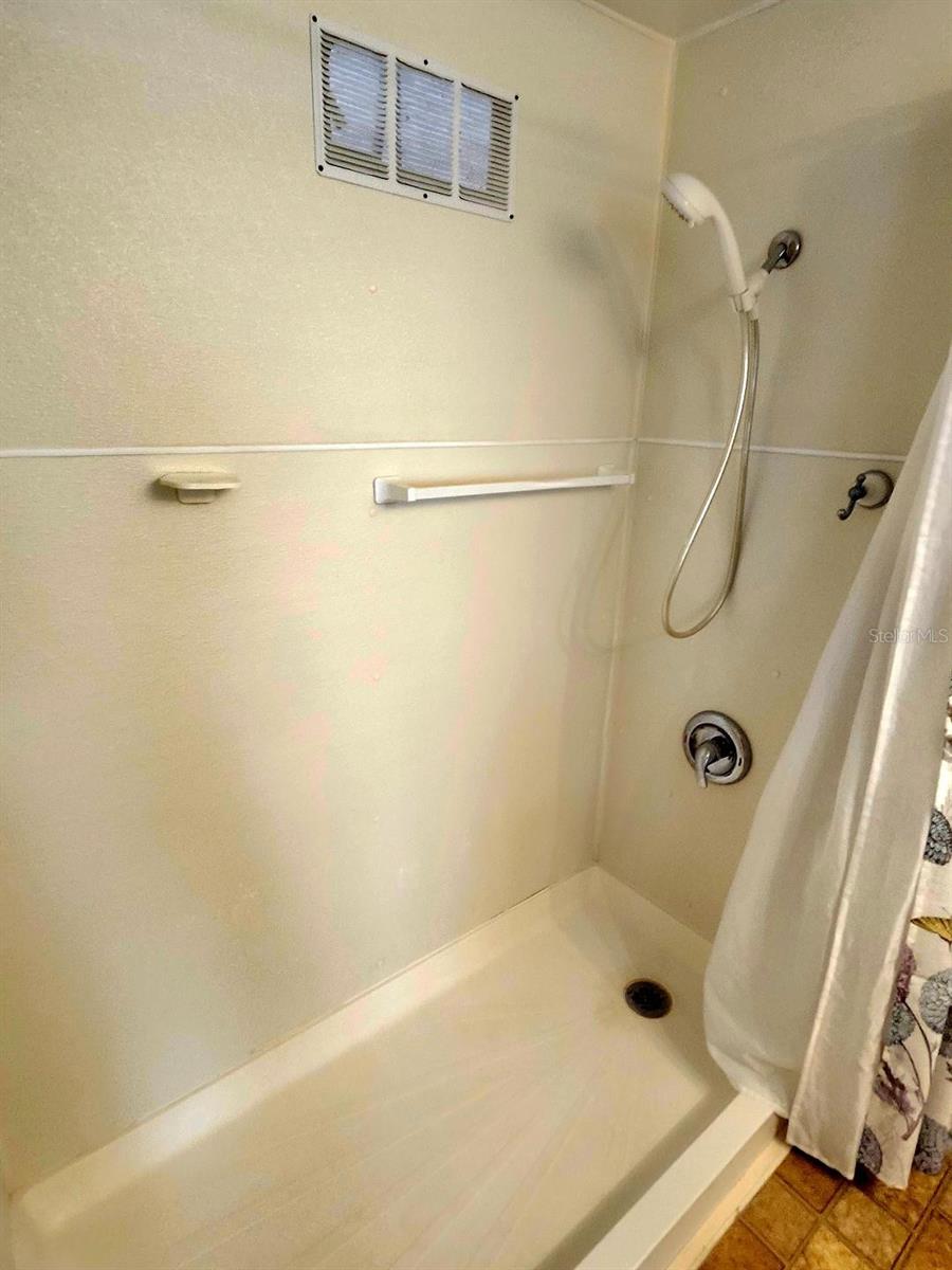 Image 31 of 70 For 6522 Massachusetts Street