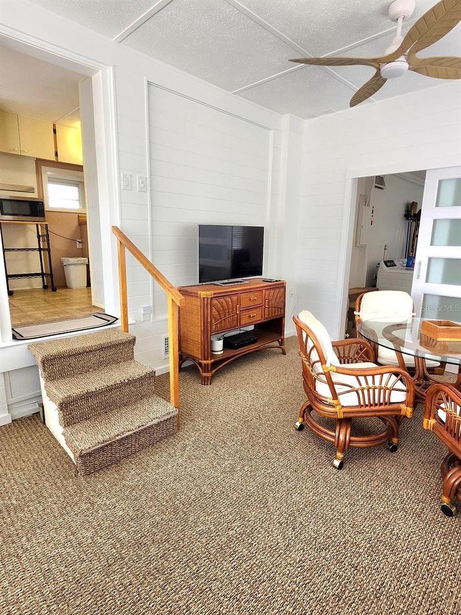 Image 34 of 70 For 6522 Massachusetts Street