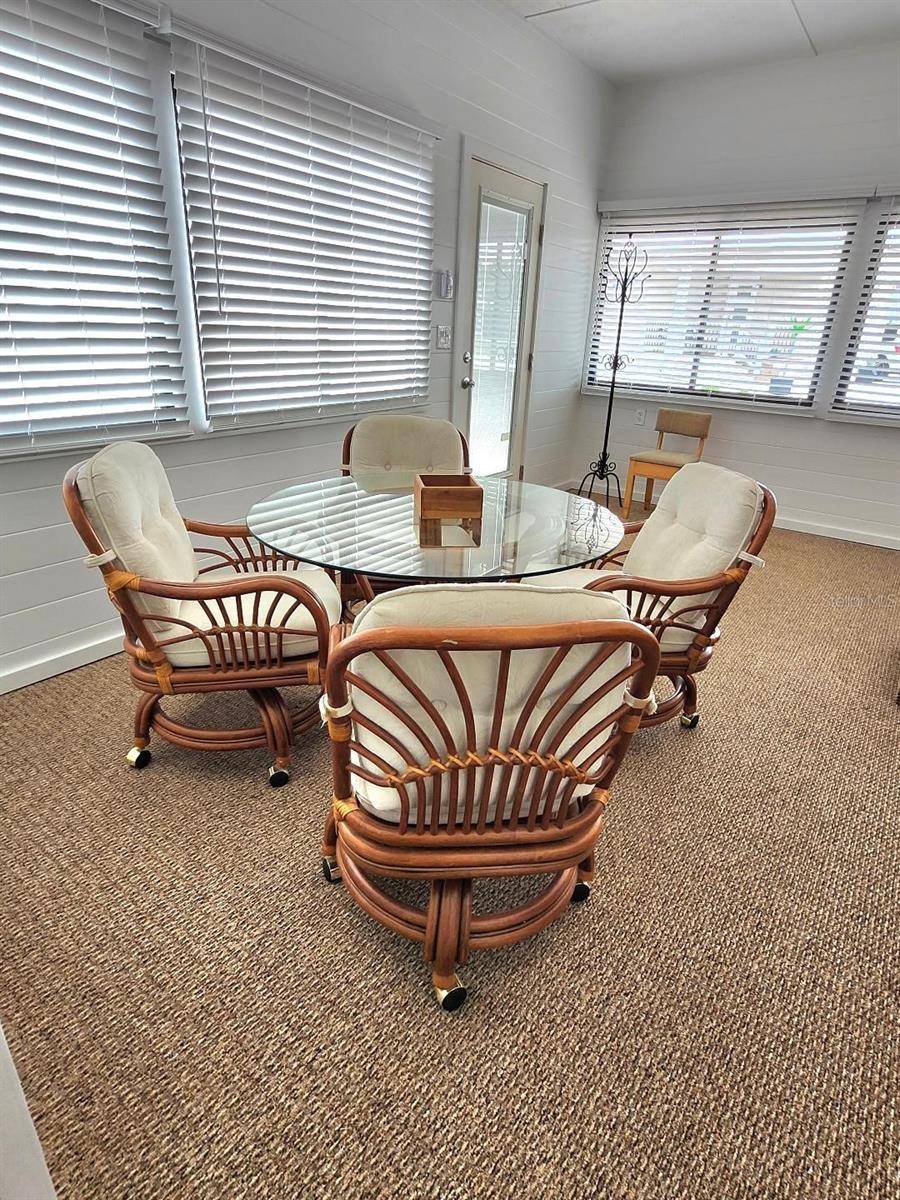 Image 36 of 70 For 6522 Massachusetts Street