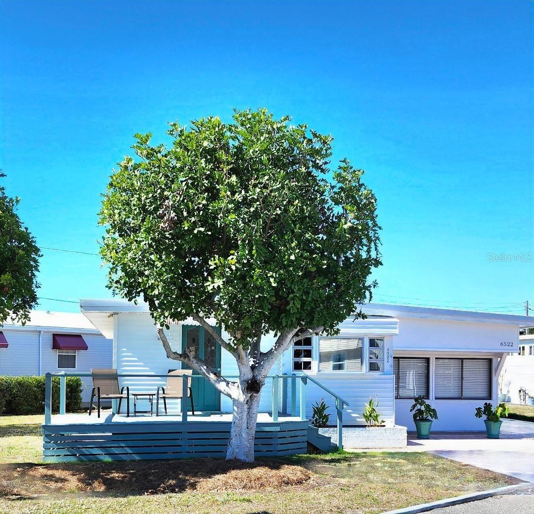 Image 4 of 70 For 6522 Massachusetts Street