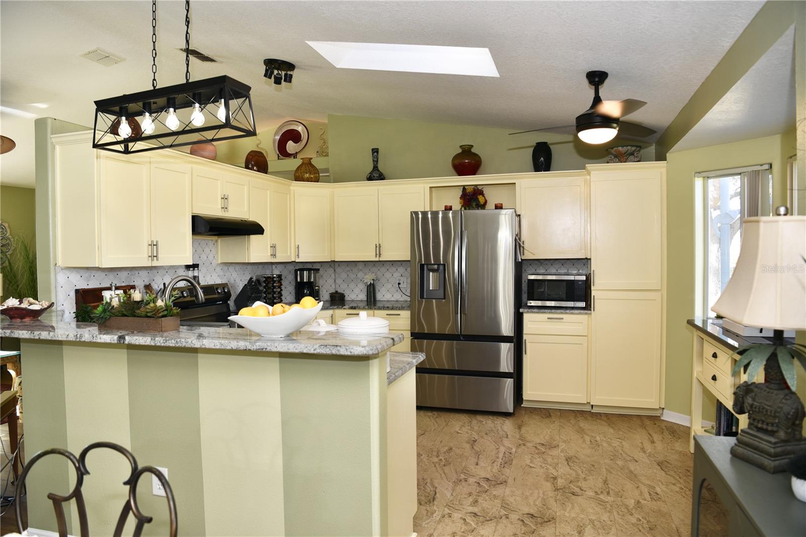 Image 14 of 50 For 10447 62nd Court