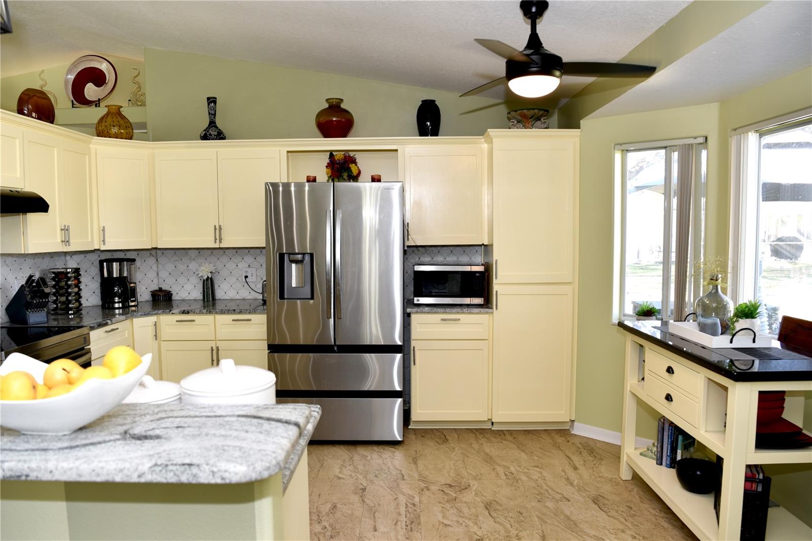 Image 20 of 50 For 10447 62nd Court