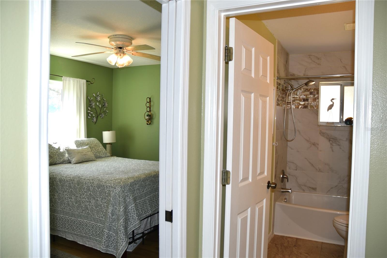 Image 27 of 50 For 10447 62nd Court