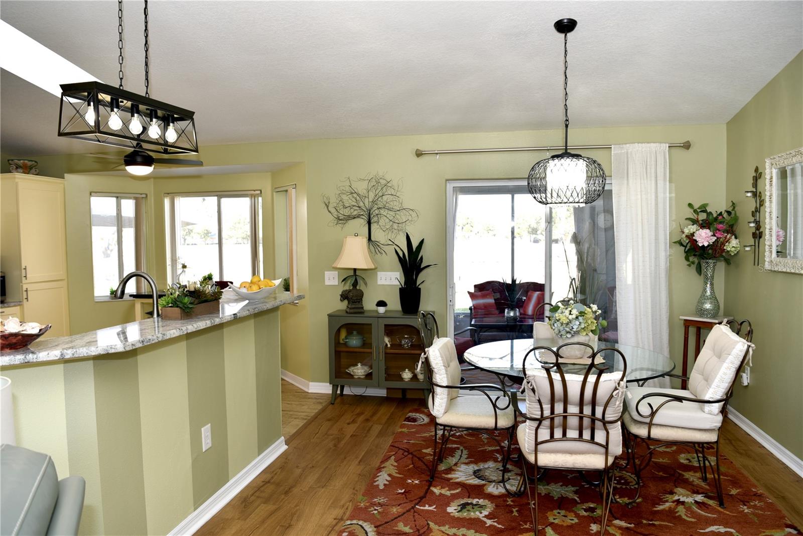 Image 30 of 50 For 10447 62nd Court