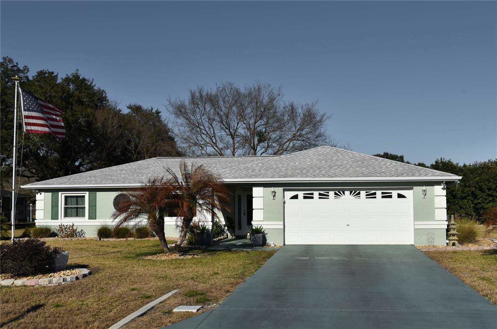 Image 4 of 50 For 10447 62nd Court