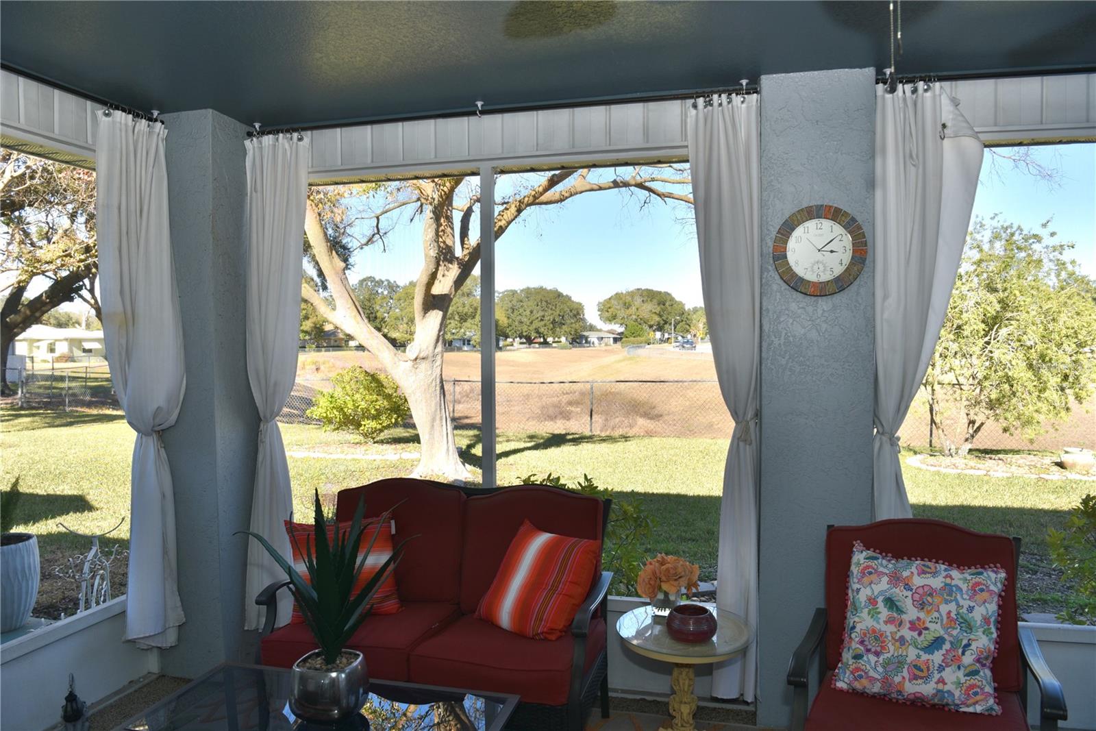 Image 41 of 50 For 10447 62nd Court