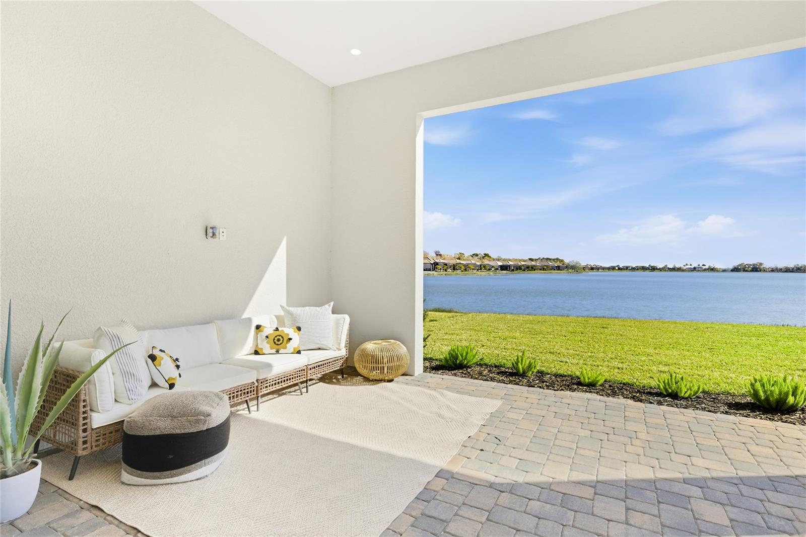 Image 49 of 69 For 1504 Corfu Place