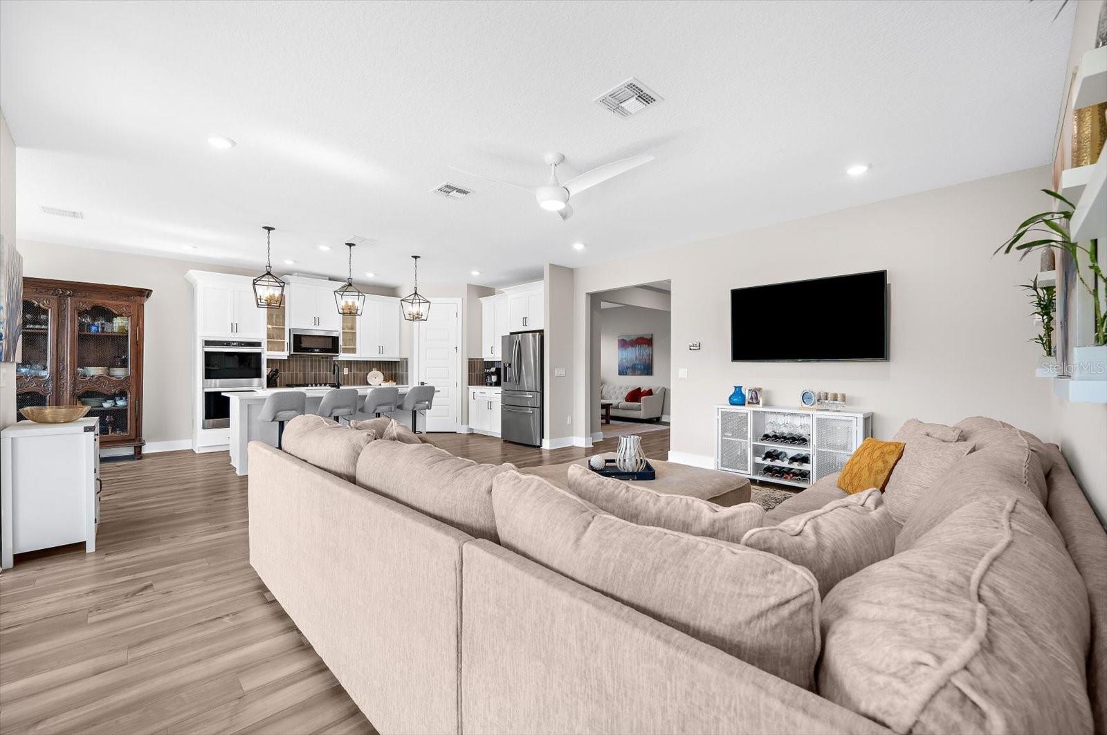 Image 15 of 85 For 13832 Green Hammock Place