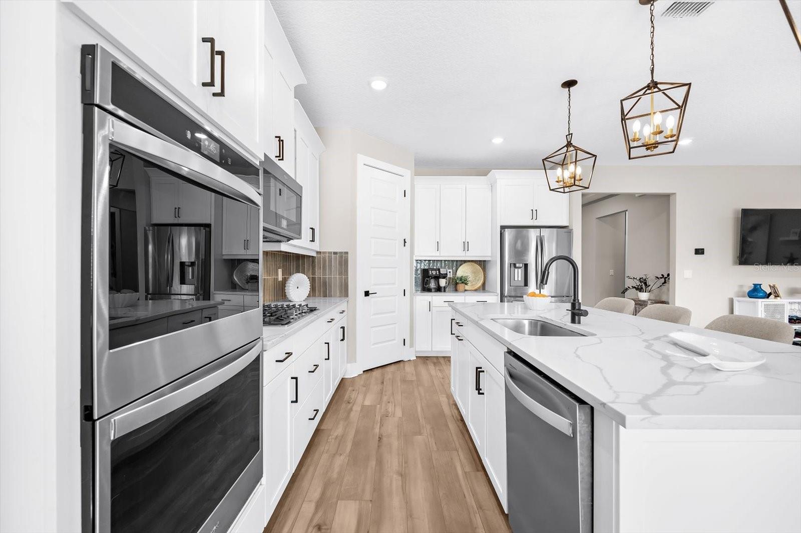 Image 23 of 85 For 13832 Green Hammock Place