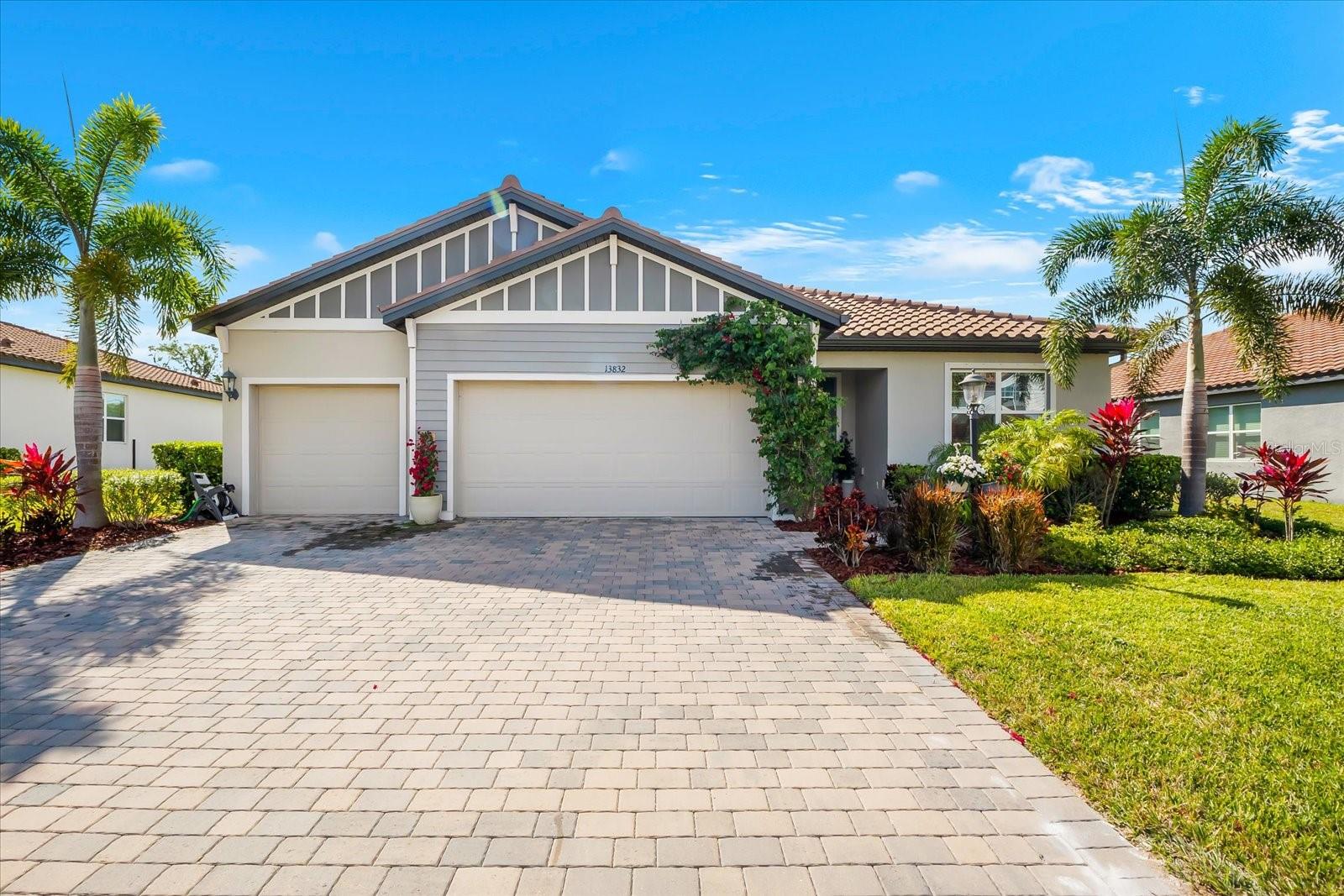 Image 3 of 85 For 13832 Green Hammock Place